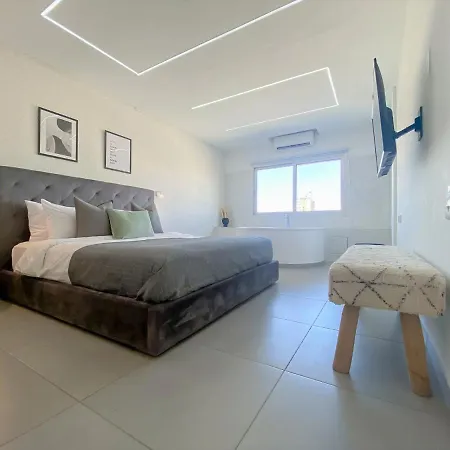 Phaedrus Living: Plateia * Nikozja